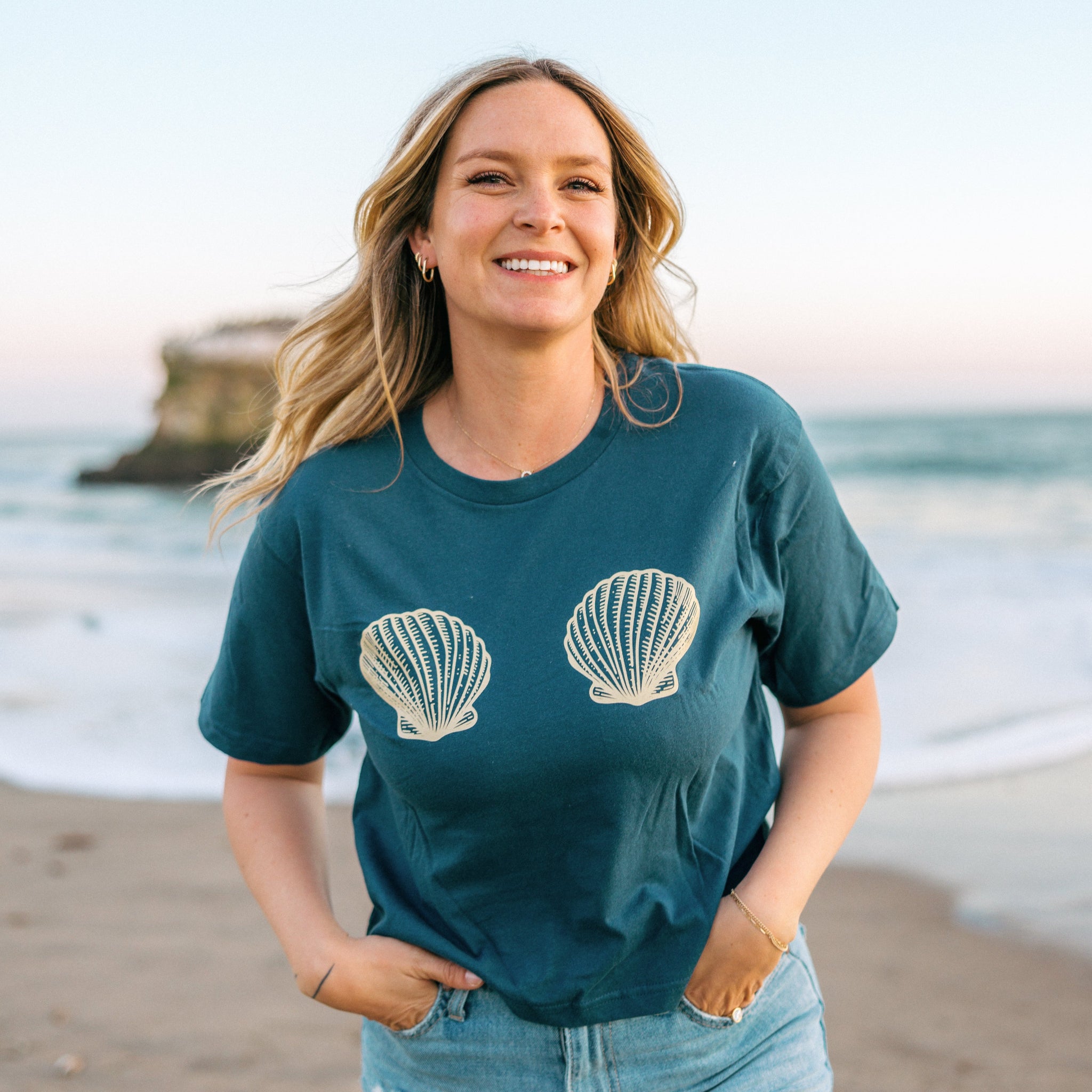 Sea Shell Crop Tee – Salty Moms Club